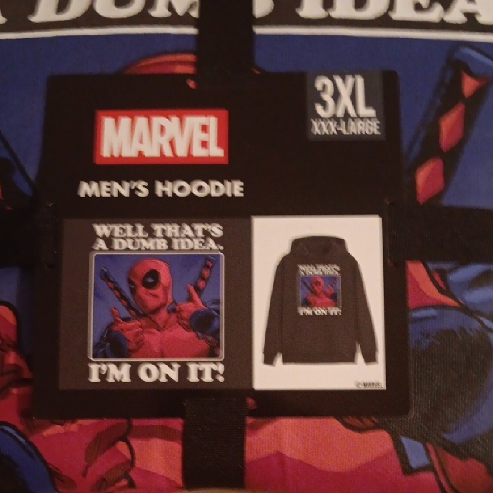 Marvel Men's Hoodie - Black and Red
